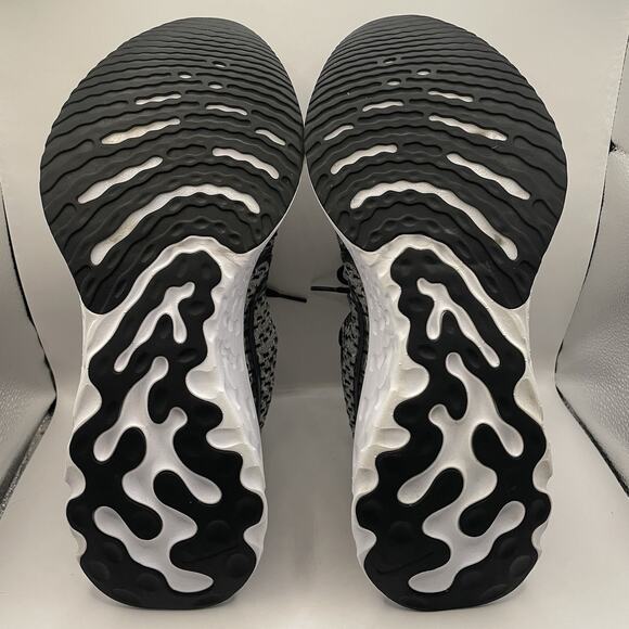 Nike React Infinity Run Flyknit 3 Women's Road Running Shoes Size 12 DD3024-006 - Picture 7 of 7